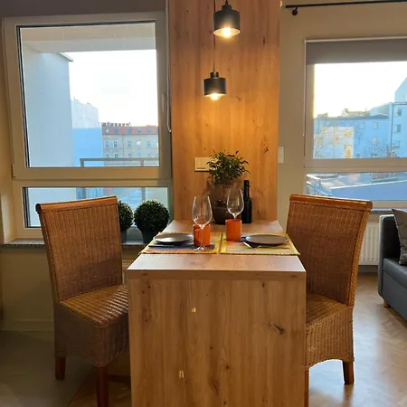 - Kawalerka Na Gorczynie I Parking Apartment *